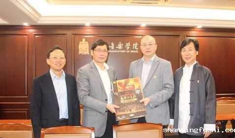 学院党委书记胡建新、院长 ...
