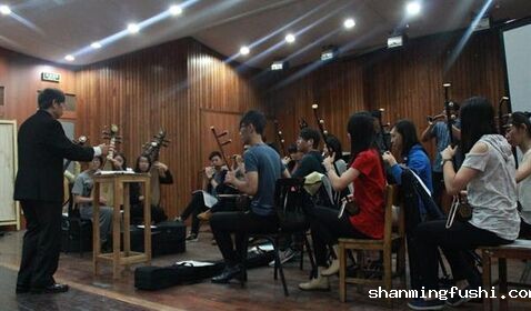台湾大学生艺术团一行60人 ...