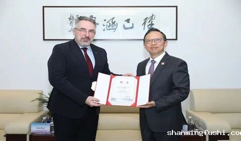 波兰华沙肖邦音乐大学来访我校